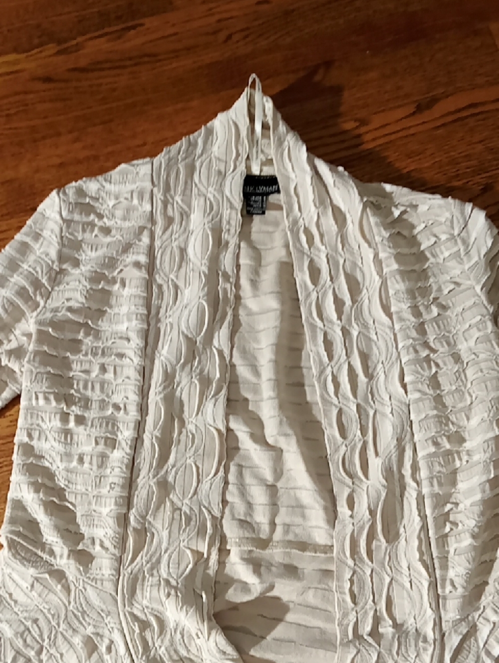 ✨️White Open-Front Textured Cardigan✨️ - Picture 3 of 7
